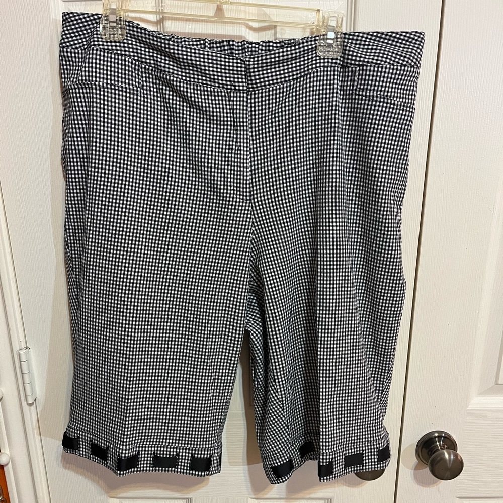 Ladies size 18W checkered black and white shorts. Great quality.